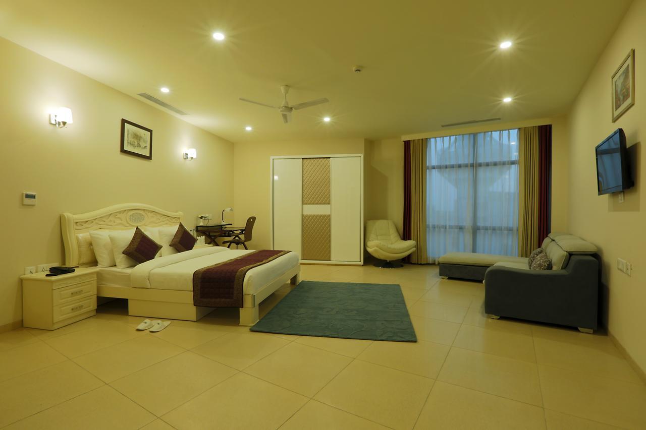 Fairvacanze Inns And Suites ソニパット エクステリア 写真