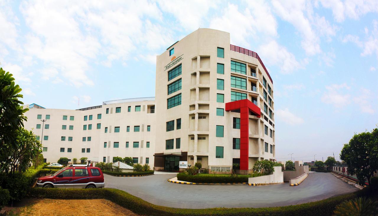 Fairvacanze Inns And Suites ソニパット エクステリア 写真